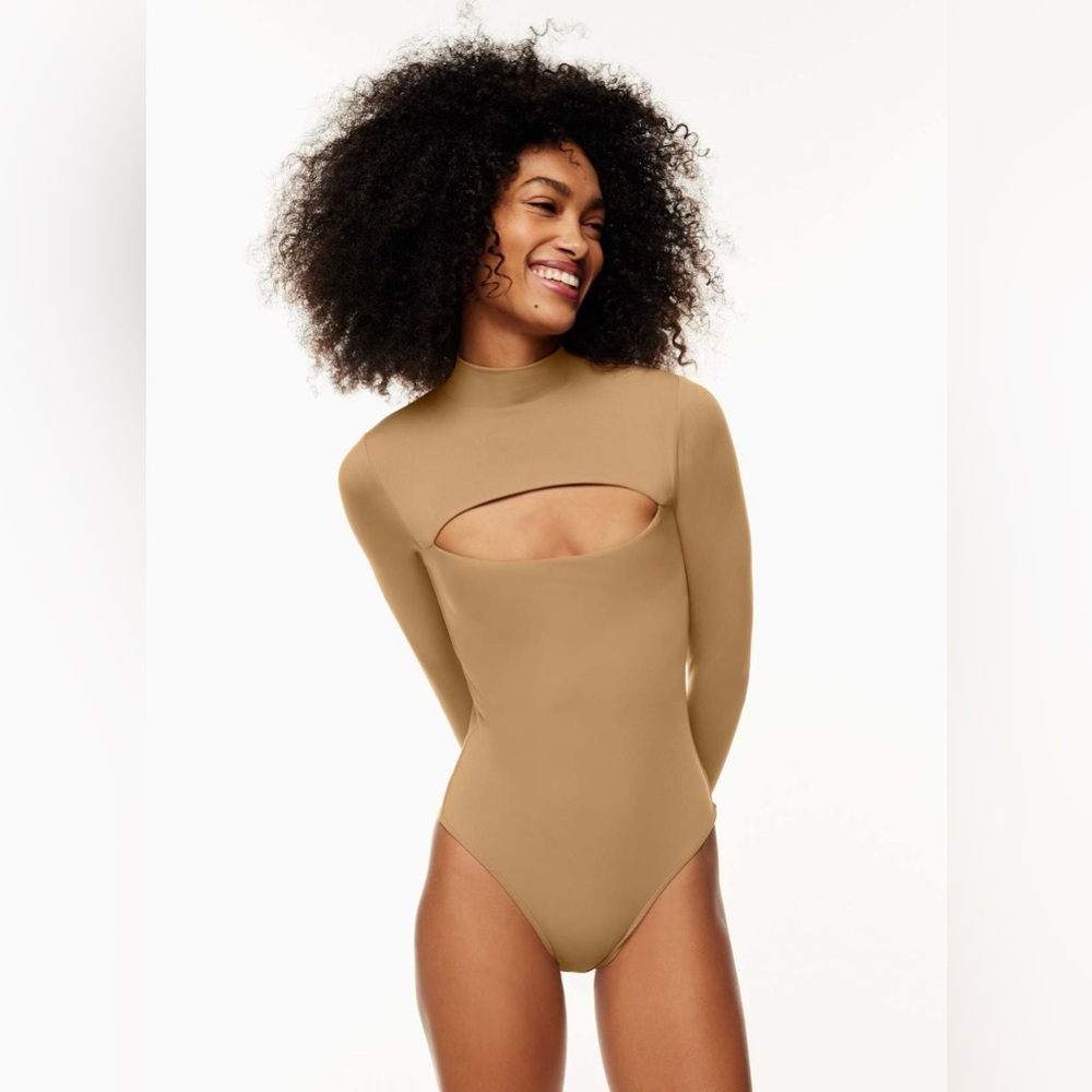 Aritzia Babaton Varo Contour Bodysuit in Camel, Size Small